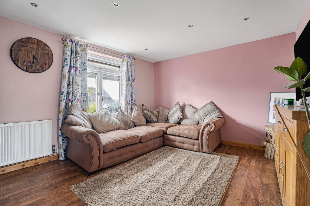Property photo 2 of 22