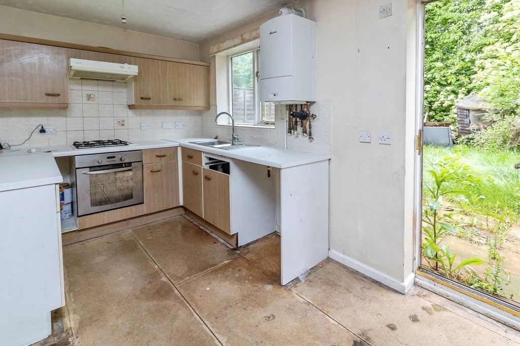 Property photo 3 of 17 Photo