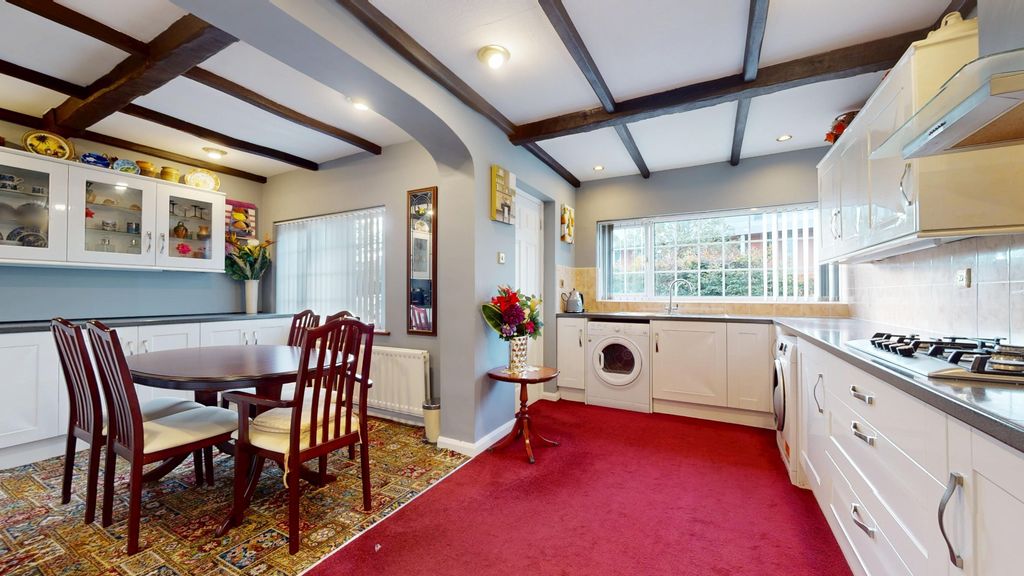 Property photo 1 of 33 4570461