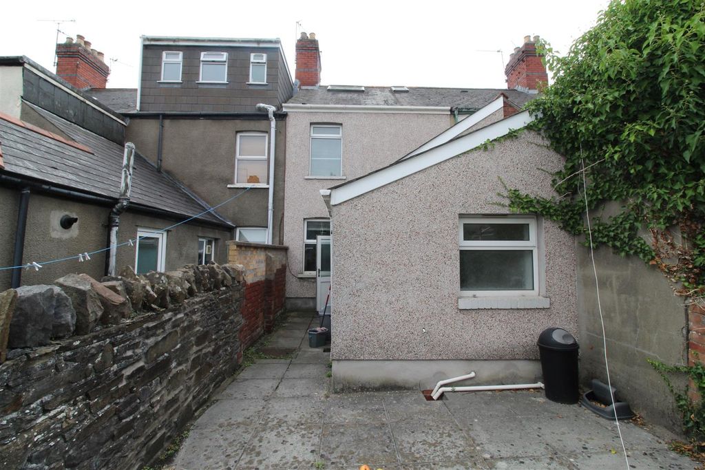 Property photo 2 of 8 Img_8739.Jpg