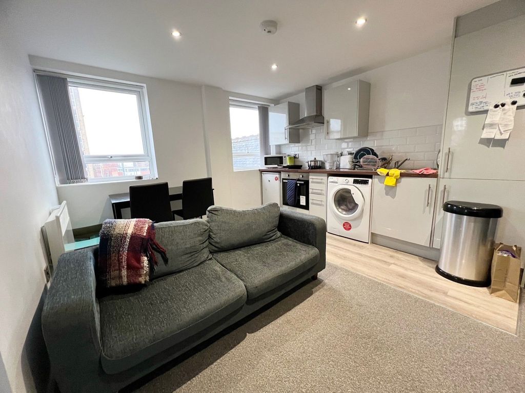 Property photo 1 of 4