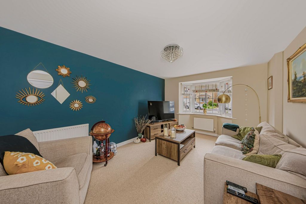 Property photo 2 of 38