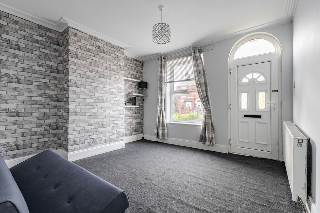 Property photo 3 of 16