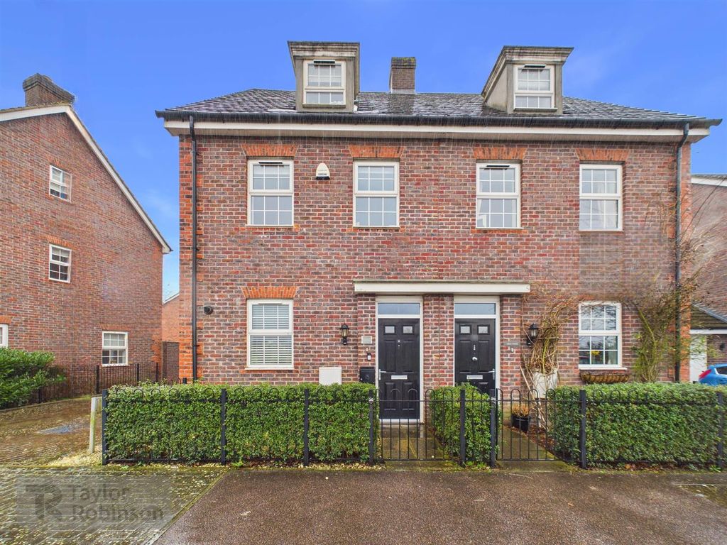 Property photo 1 of 20 Cam02600G0-Pr0645-Still039.Jpg