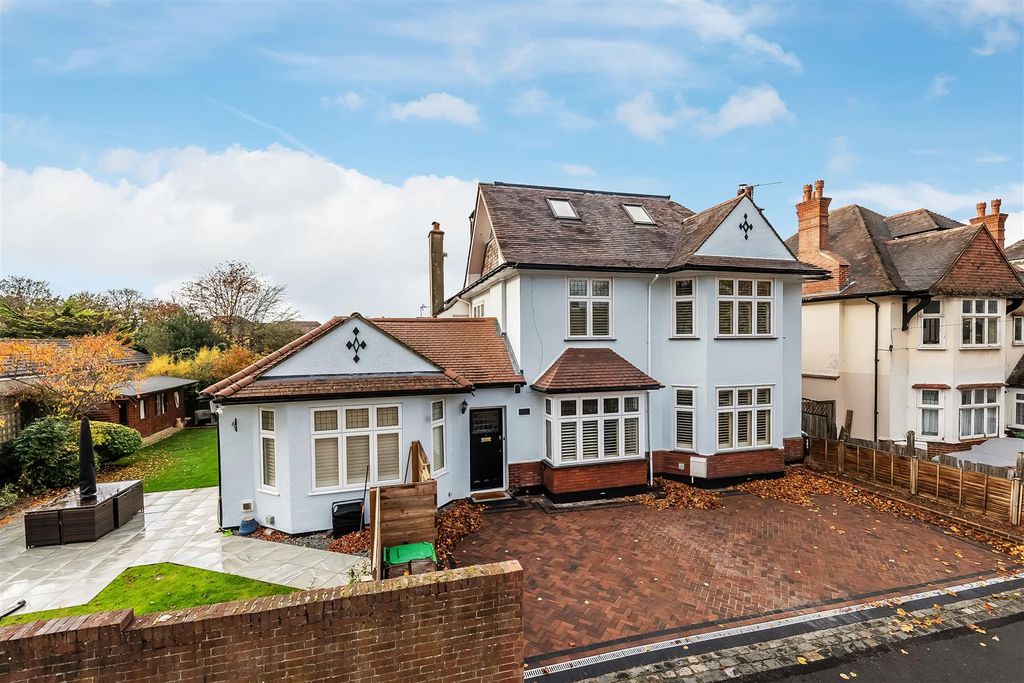 Property photo 1 of 38 28-Mayfield-Road-24.Jpg