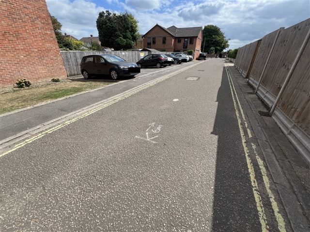 Property photo 3 of 18 Resident Parking