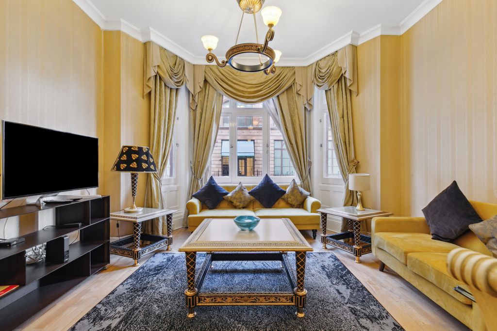 Property photo 3 of 8