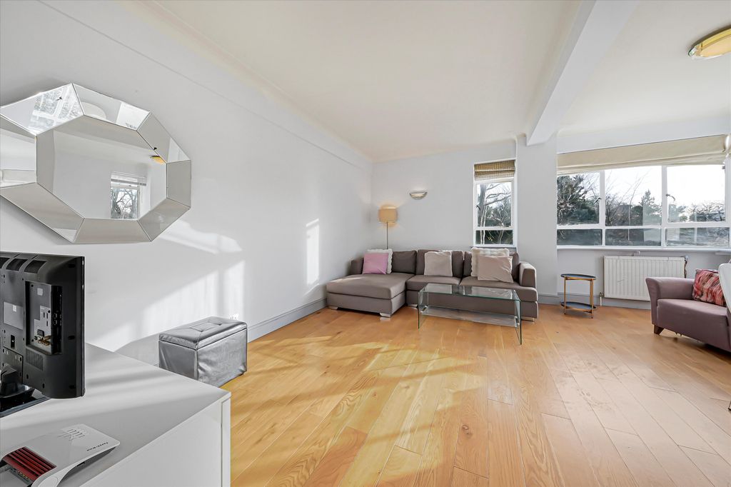 Property photo 3 of 10 Image