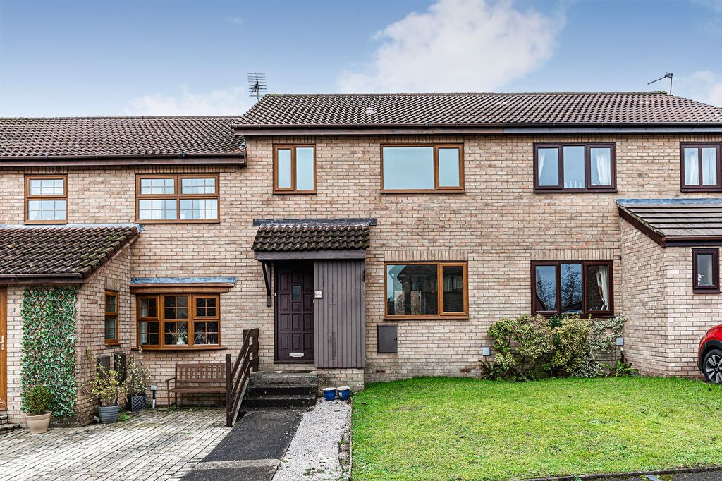 Property photo 1 of 25