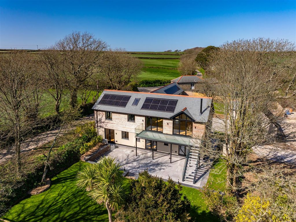 Property photo 1 of 38