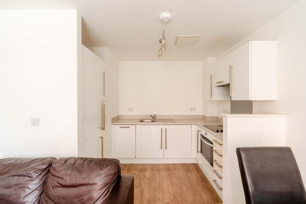 Property photo 2 of 15 7