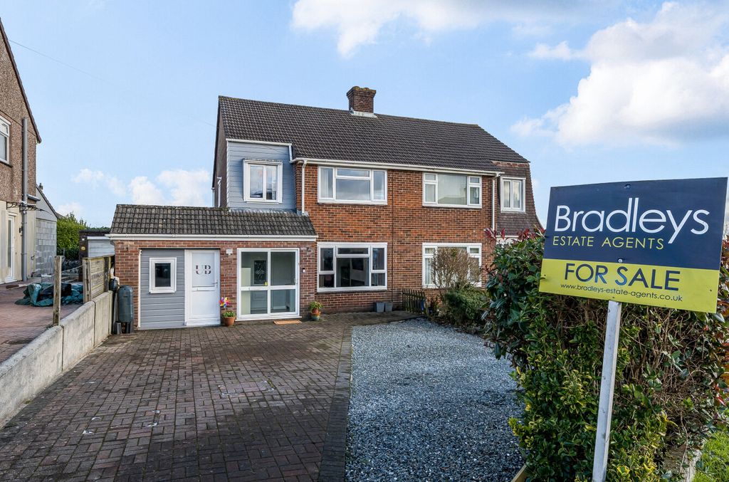 Property photo 1 of 19 1 - 1393670-2-695d1B5...