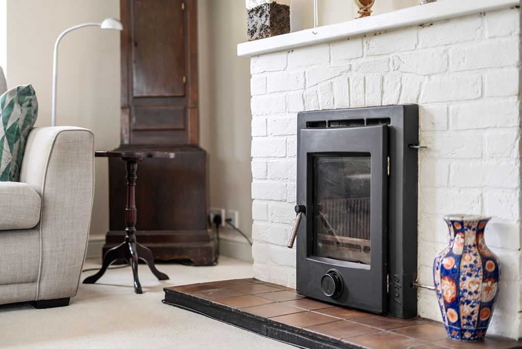 Property photo 3 of 15 1457114-25-6A037F...