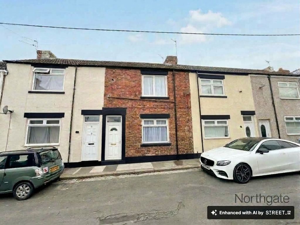 Property photo 1 of 8