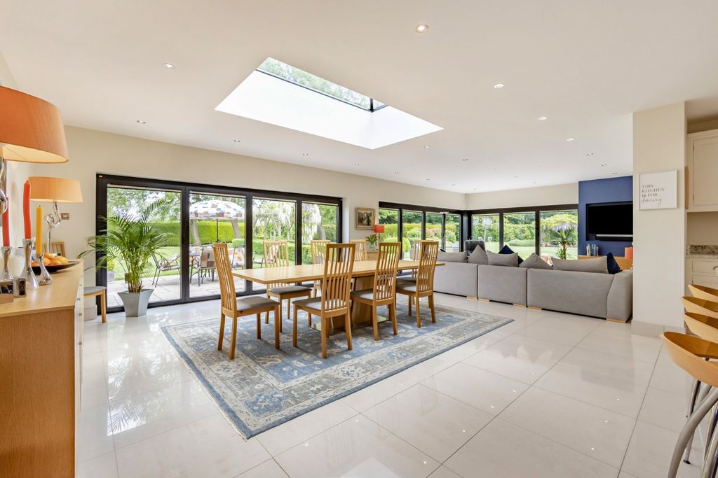 Property photo 3 of 41 Picture No. 07