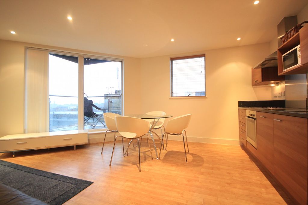 Property photo 2 of 10 Dining Room