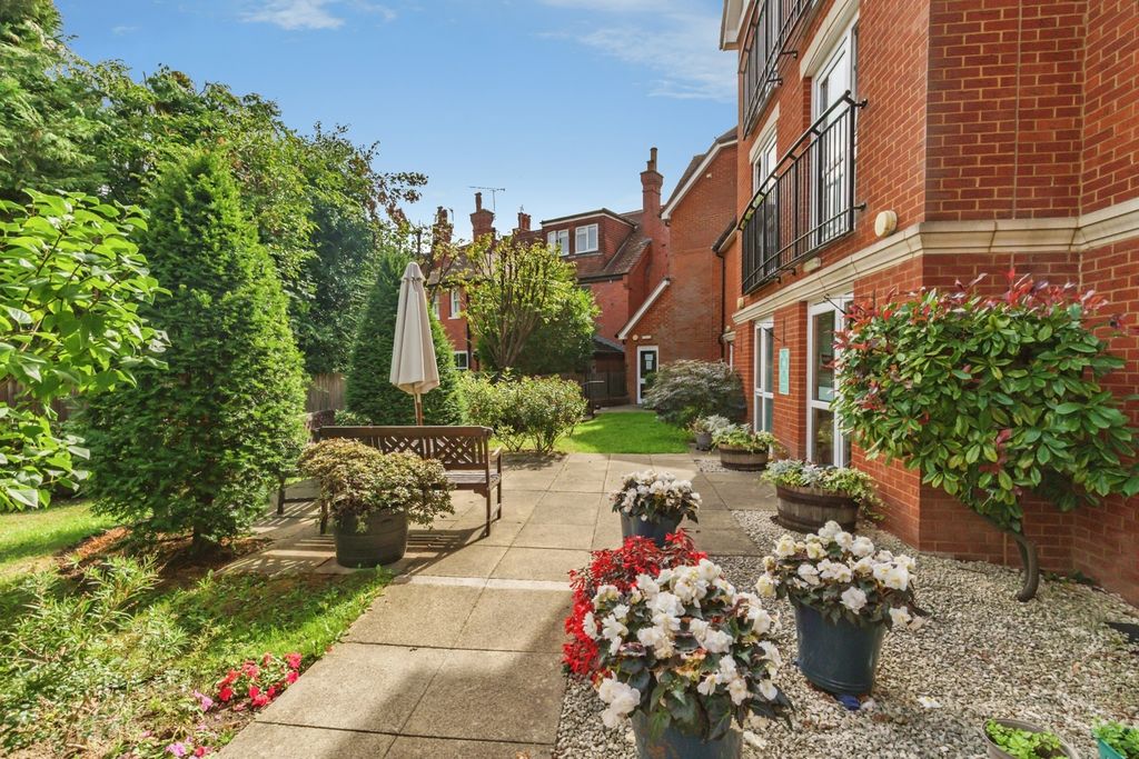 Property photo 3 of 13 Pbox-Img.Jpg
