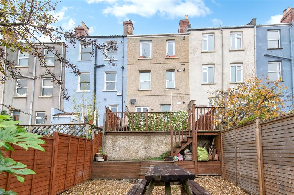 Property photo 1 of 15 Picture No. 02