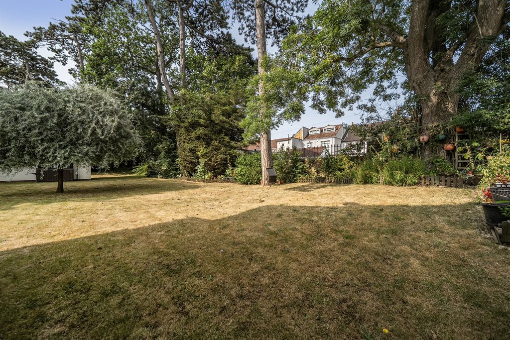 Property photo 2 of 15