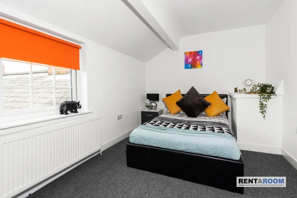 Property photo 2 of 30