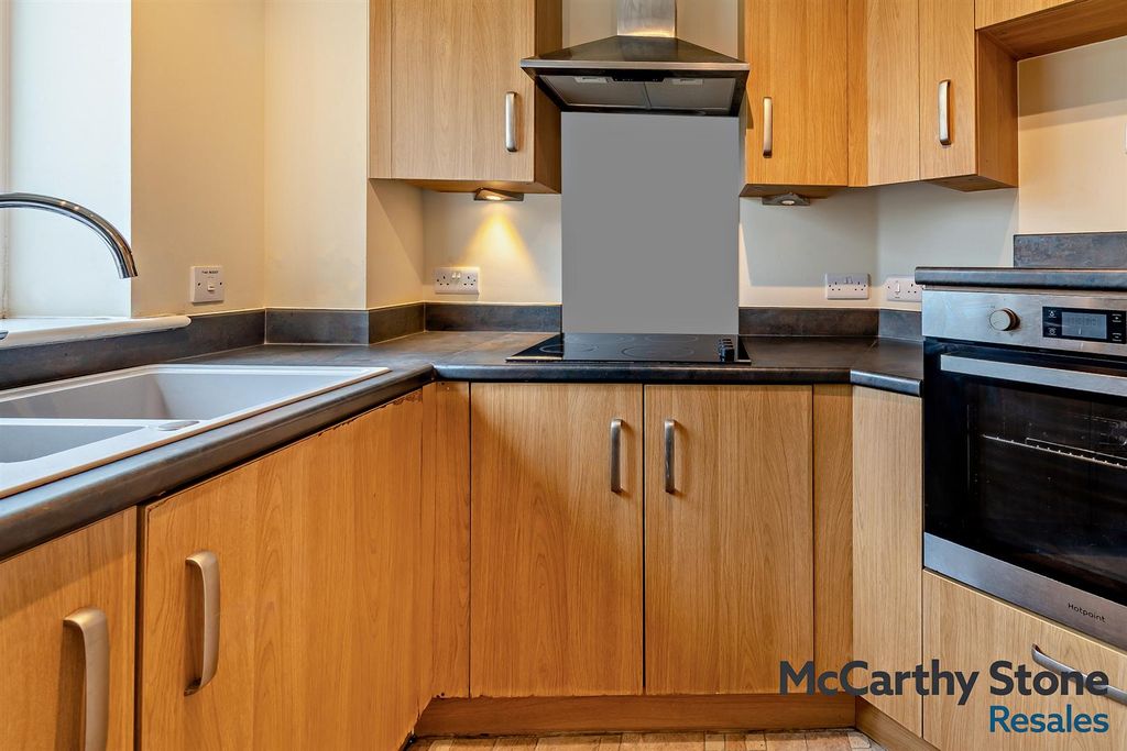 Additional image 10 of 1 bed flat for saleAlder View Court, 1A Newby Farm Road, Scarborough YO12
