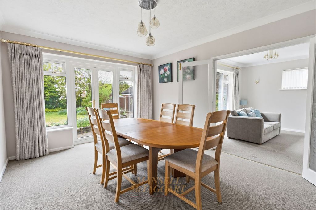 Additional image 8 of 4 bed detached house for saleOld Horsham Road, Crawley RH11