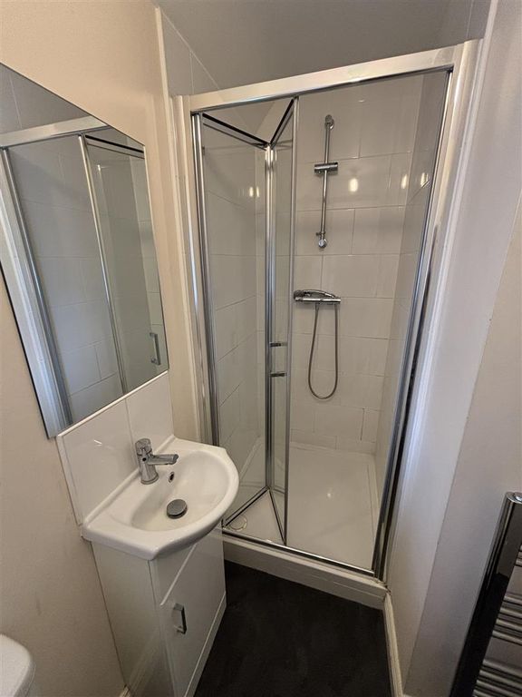 Property photo 2 of 9 En-Suite1.Jpg