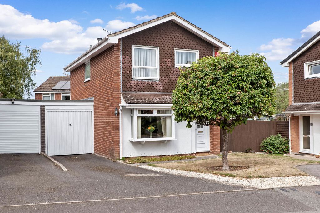 Property photo 1 of 13