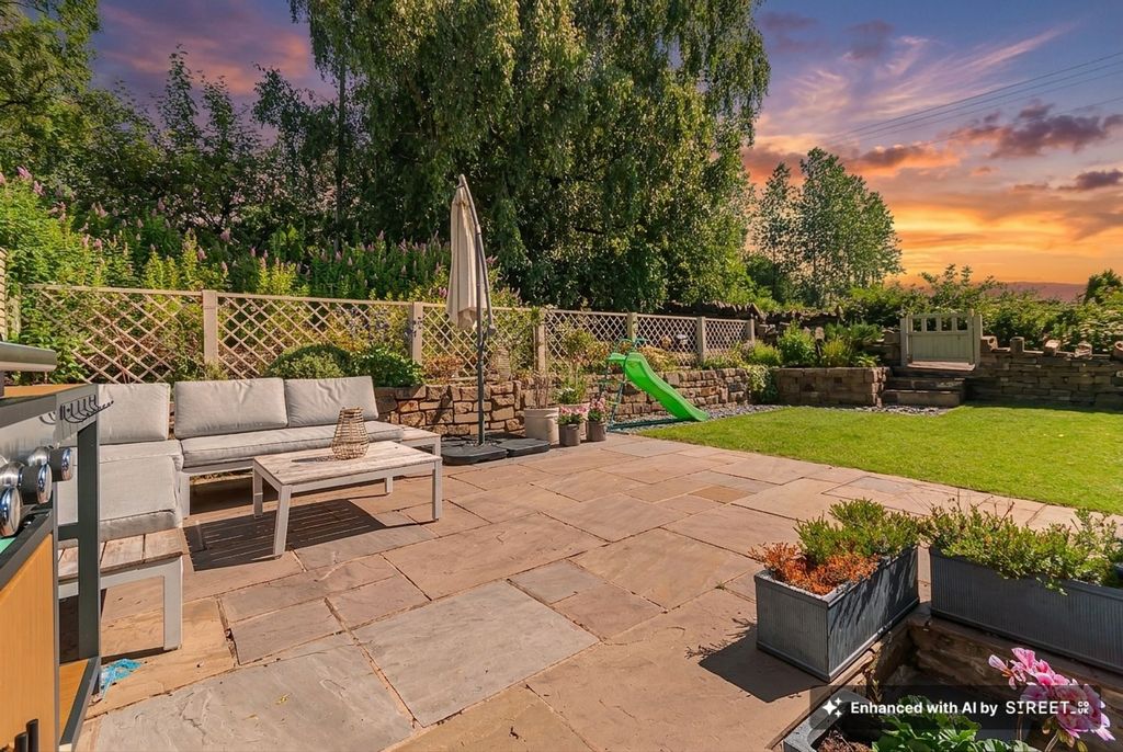 Property photo 3 of 52