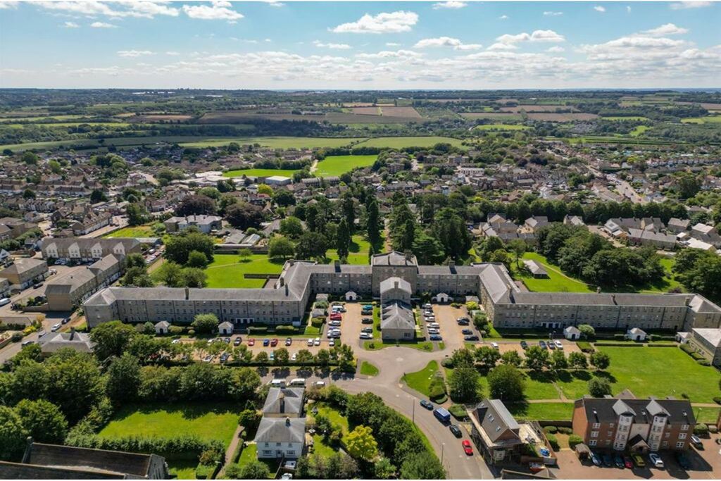 Property photo 1 of 16