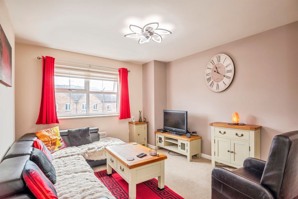 Property photo 2 of 12