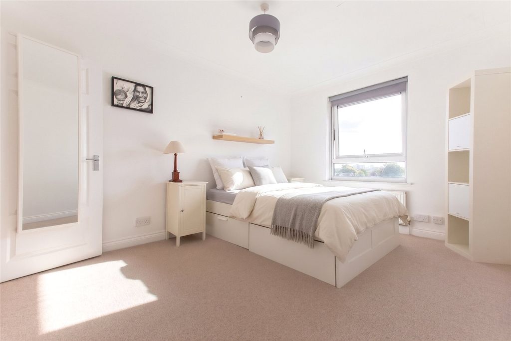 Property photo 2 of 10 Picture No. 05