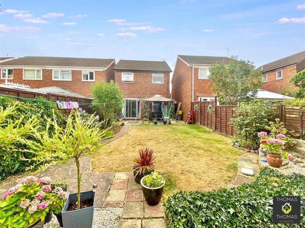 Property photo 2 of 9 41 The Hollygrove Quedgeley Gloucester Gl2 4Uxhyhy