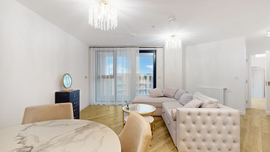 Property photo 3 of 16