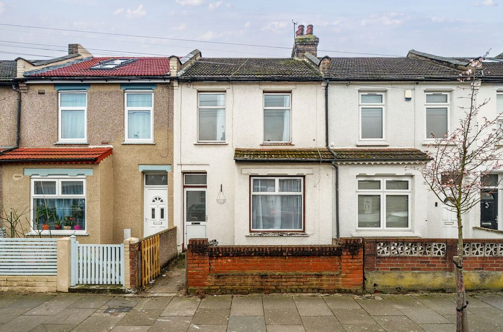 Property photo 1 of 14 1409621-2-698A83F...