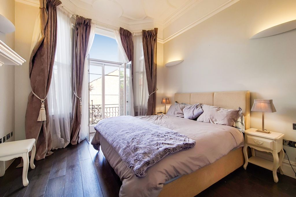 Property photo 2 of 9 4_Bedroom-0