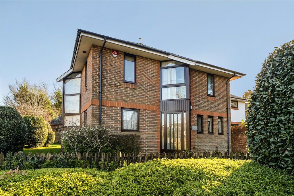 Property photo 1 of 22 Picture No. 04