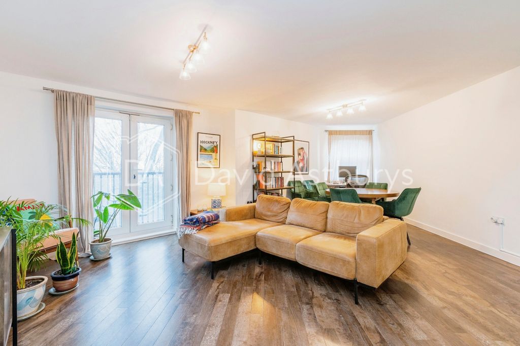 Property photo 1 of 11 Gilsonplacecoppe