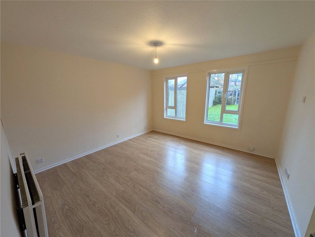 Property photo 3 of 11 Picture No. 10