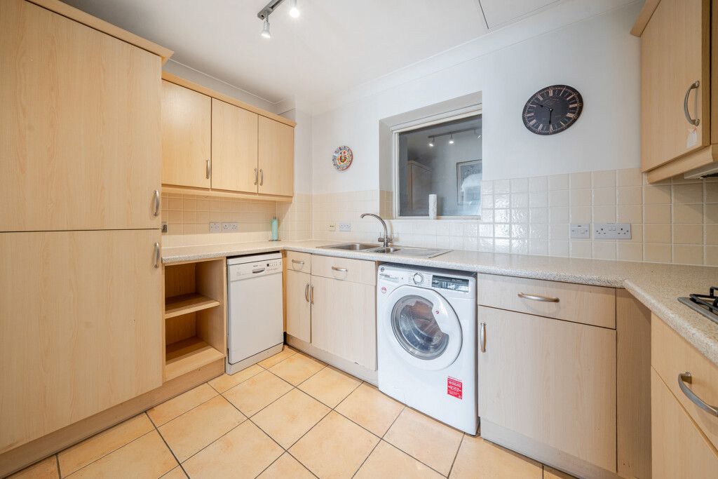 Property photo 3 of 16 1290767-8-682c72d...
