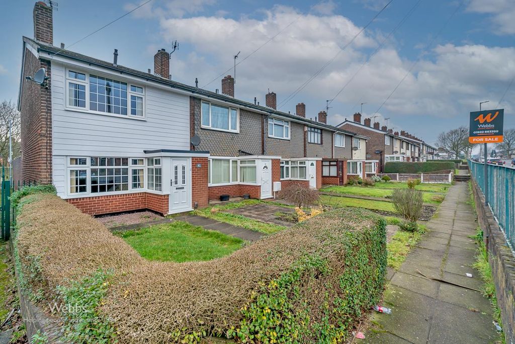 Property photo 1 of 25 Â© Webbs Estate Agents Â© (69 Of 98).Jpg