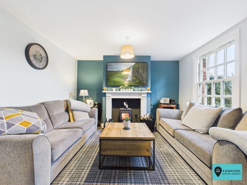 Property photo 2 of 19 Living Area