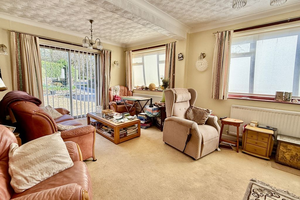 Property photo 3 of 14 Gallery