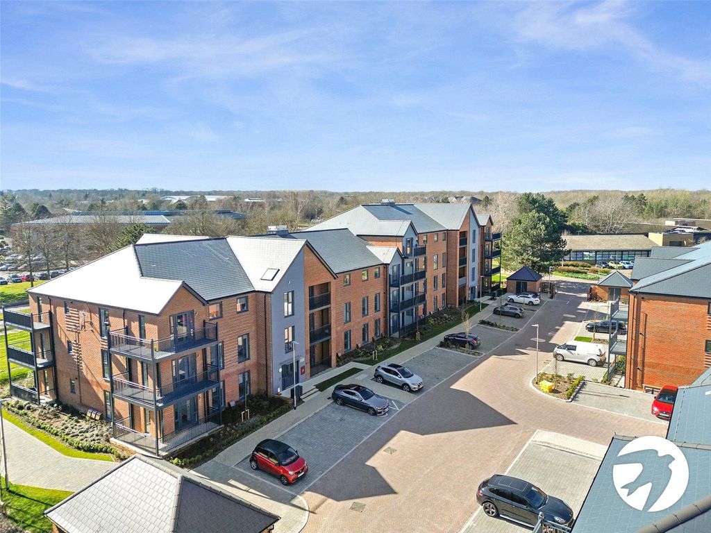 Property photo 1 of 19 External