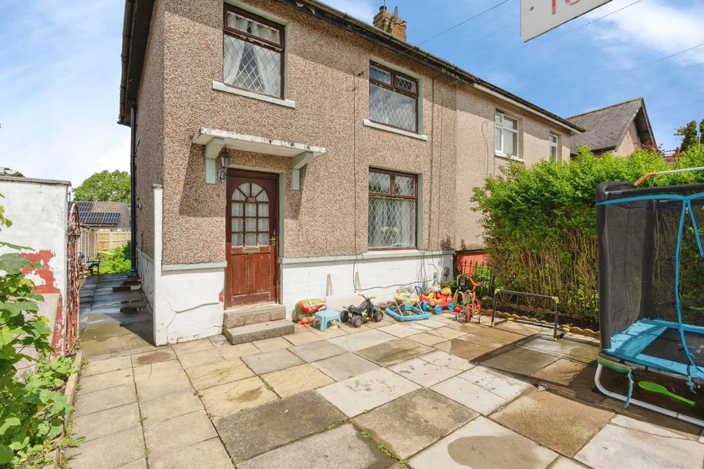 Property photo 1 of 14 Photo