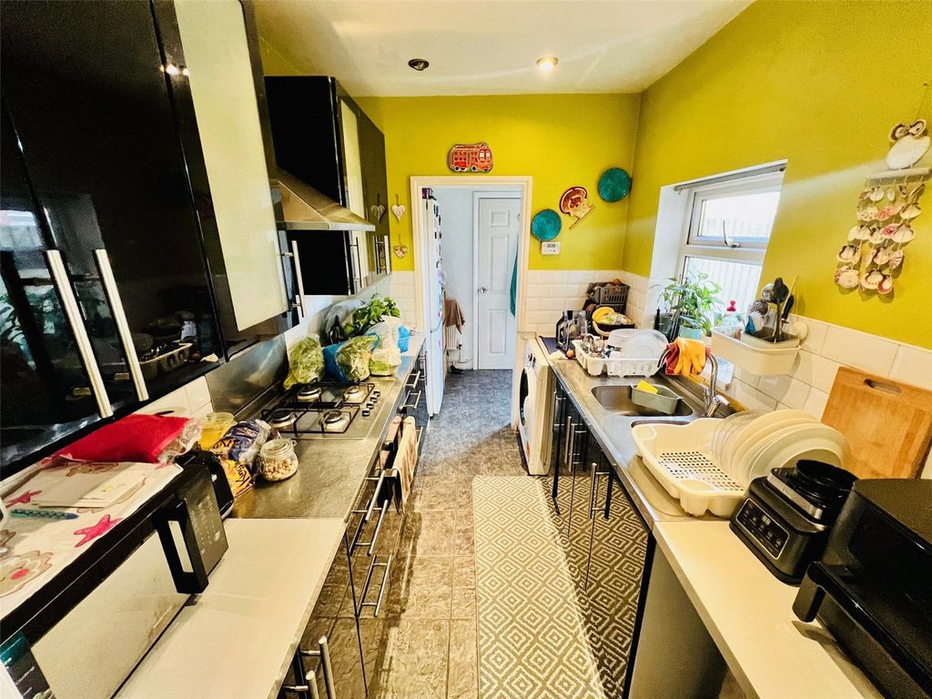 Property photo 3 of 9 Picture No. 06