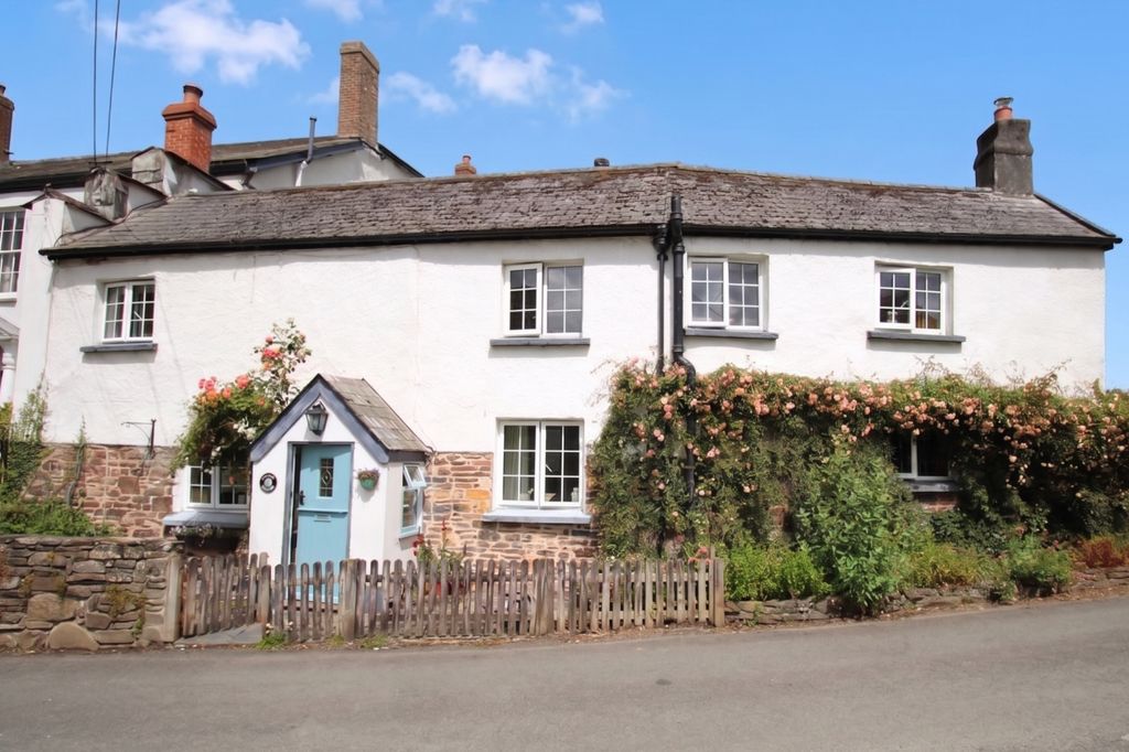Property photo 1 of 14 Ewemove South Molton - Heasley Cottage1