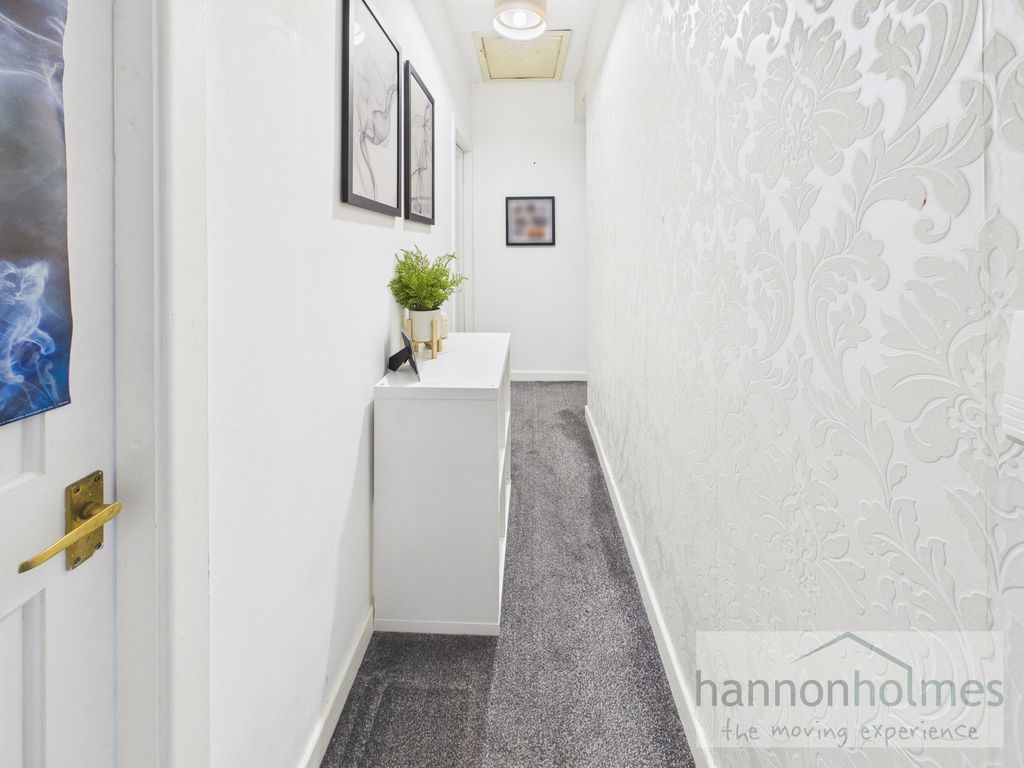 Property photo 2 of 16 Cam05283G0-Pr0163-Still007