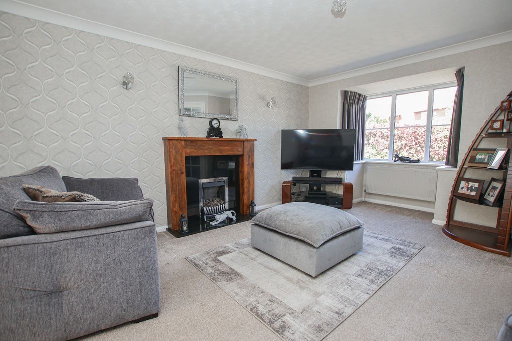 Property photo 2 of 28 5230722