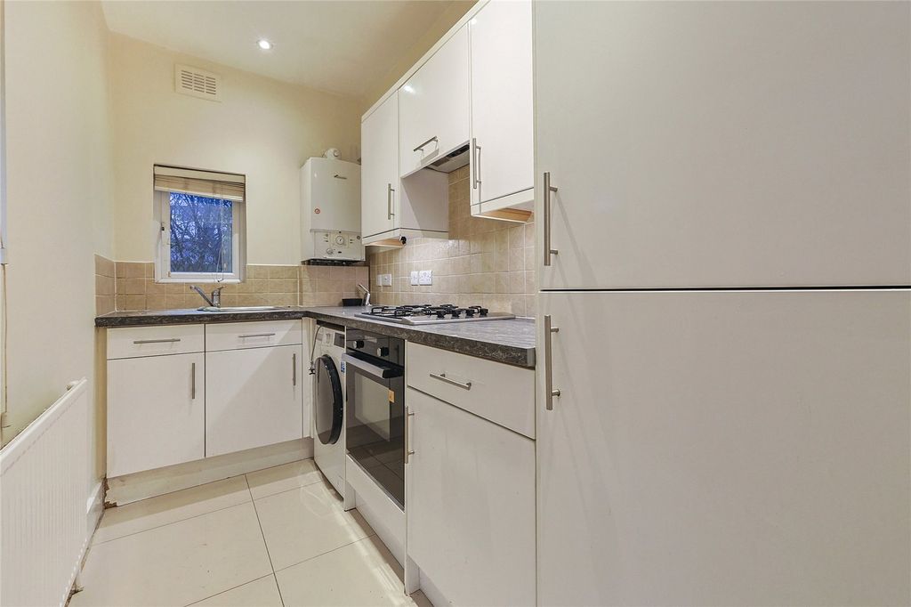 Property photo 2 of 12 Picture No. 08